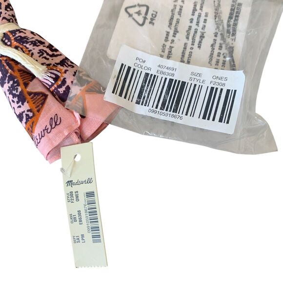 Madewell Organic Cotton Bandana Square Scarf in Light Petal Multi Pink Navy NWT - Picture 4 of 6